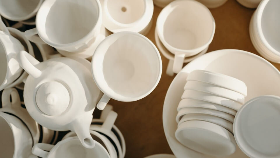 La tendencia de comprar cerámica al peso: una forma distinta de enamorarse de piezas singulares