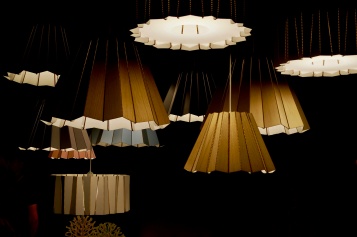 Cómo las lámparas se convirtieron en la estrella de la decoración (y varios clásicos atemporales para un hogar de diseño)