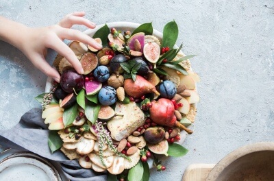 A los millennials también nos preocupa la longevidad: según la ciencia, estos alimentos nos ayudarán a vivir más