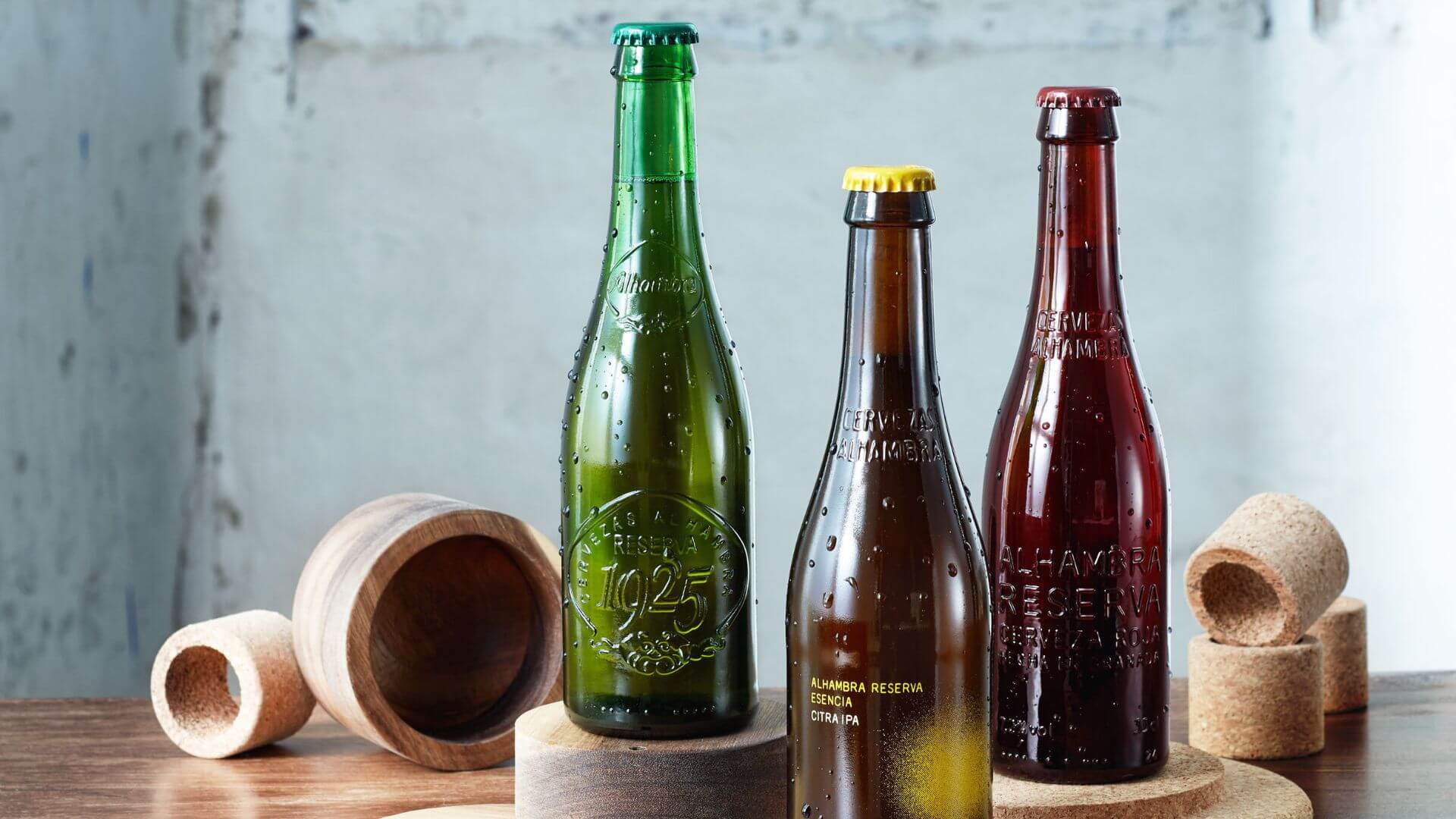 Etiquetas de Cervezas Alhambra: una forma de ver el mundo