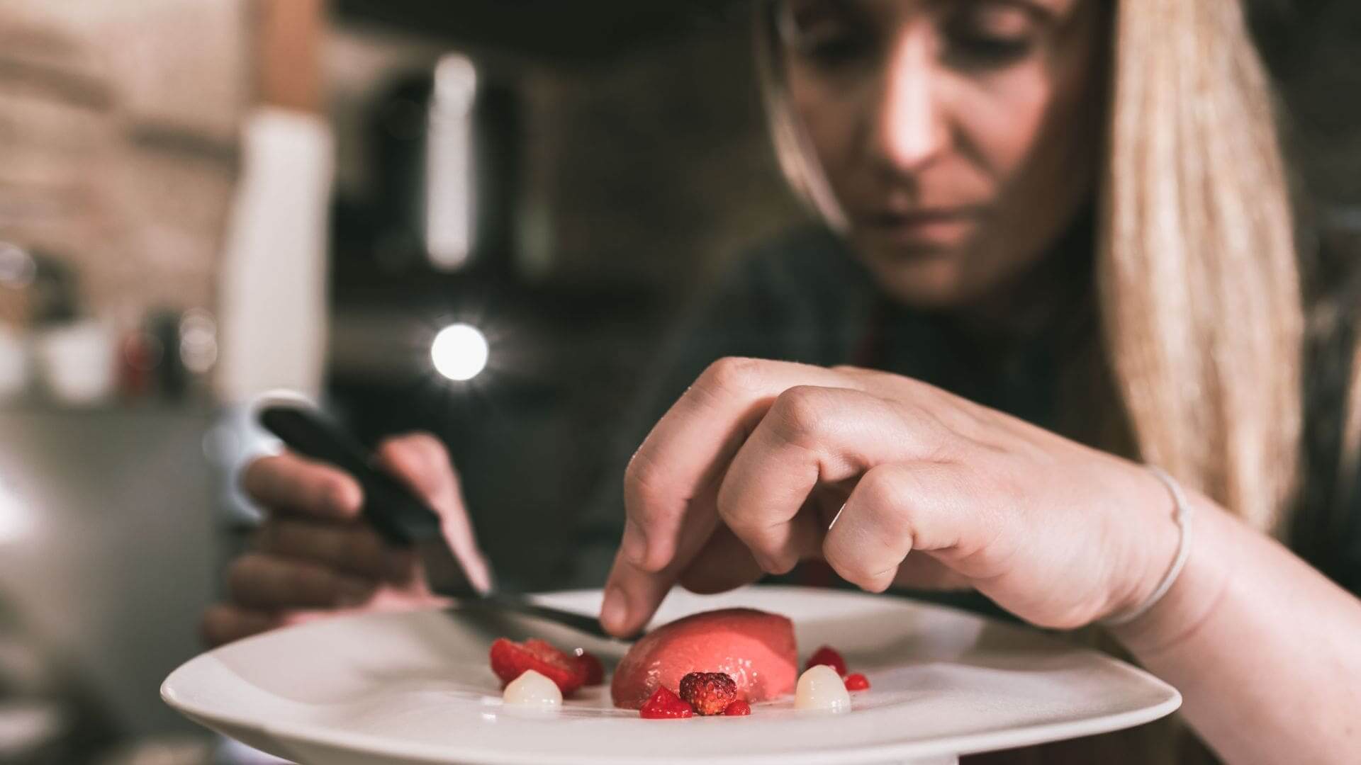 Ruta de gastronomía en Santiago con Lucía Freitas, anfitriona de lujo