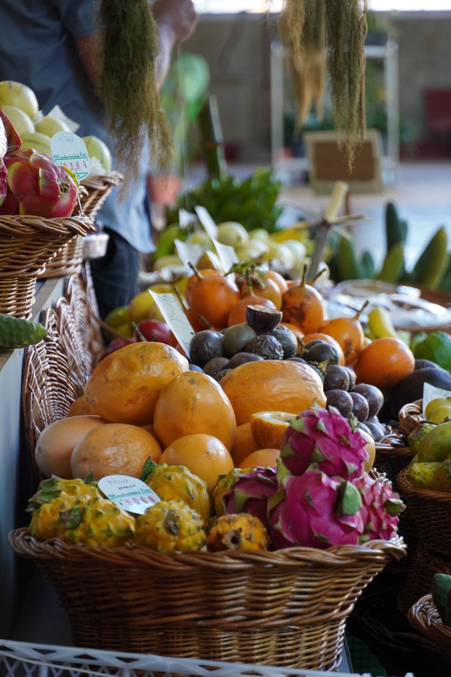 Más allá de lo exótico: las frutas tropicales que buscan entrar en tu cesta de la compra