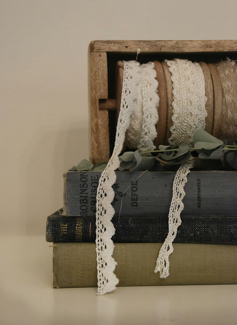 Encaje de bolillos: cómo una técnica artesanal con siglos de historia seduce a la moda contemporánea