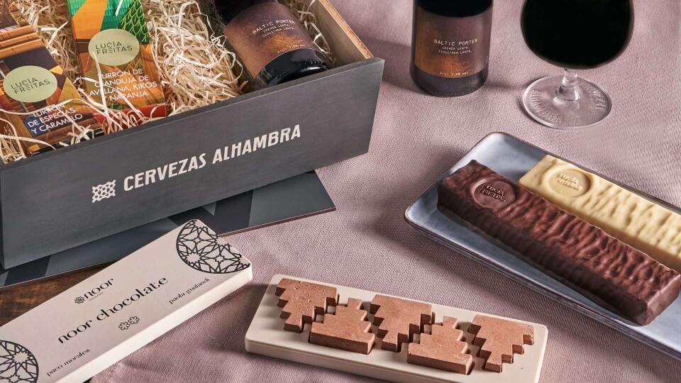 Lo mejor de tres mundos: así es el pack de regalo más dulce de Cervezas Alhambra