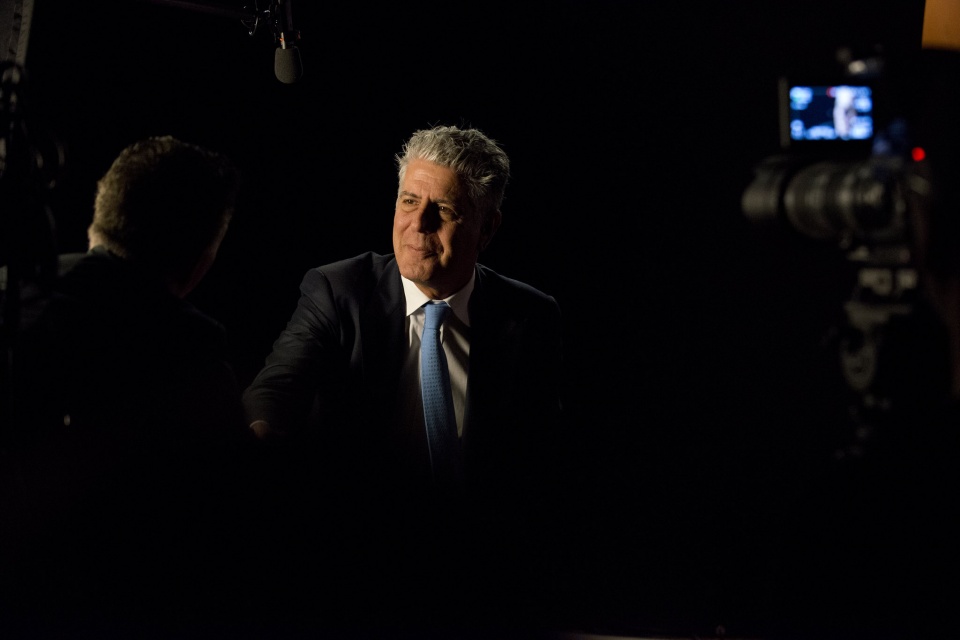 Por qué Anthony Bourdain sigue marcando nuestra forma de viajar y comer