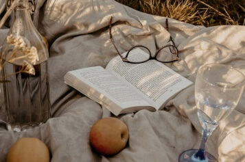 ¿Qué leer este verano? Clásicos y novedades para llevar en la maleta estival