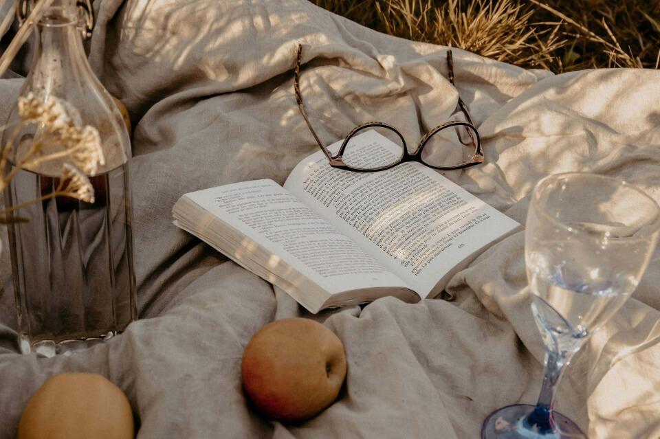 ¿Qué leer este verano? Clásicos y novedades para llevar en la maleta estival