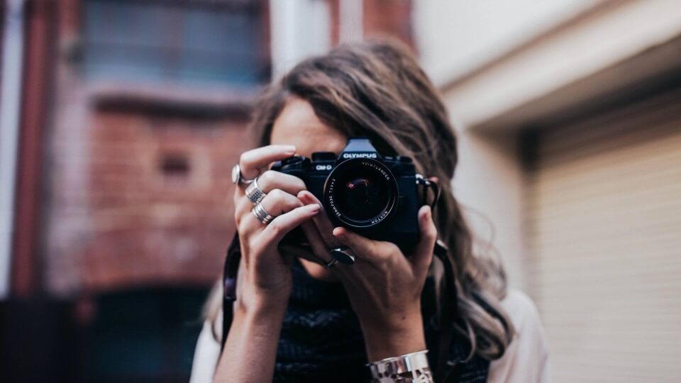 Fotógrafos de calle que nos inspiran y nos animan a pasear por la ciudad