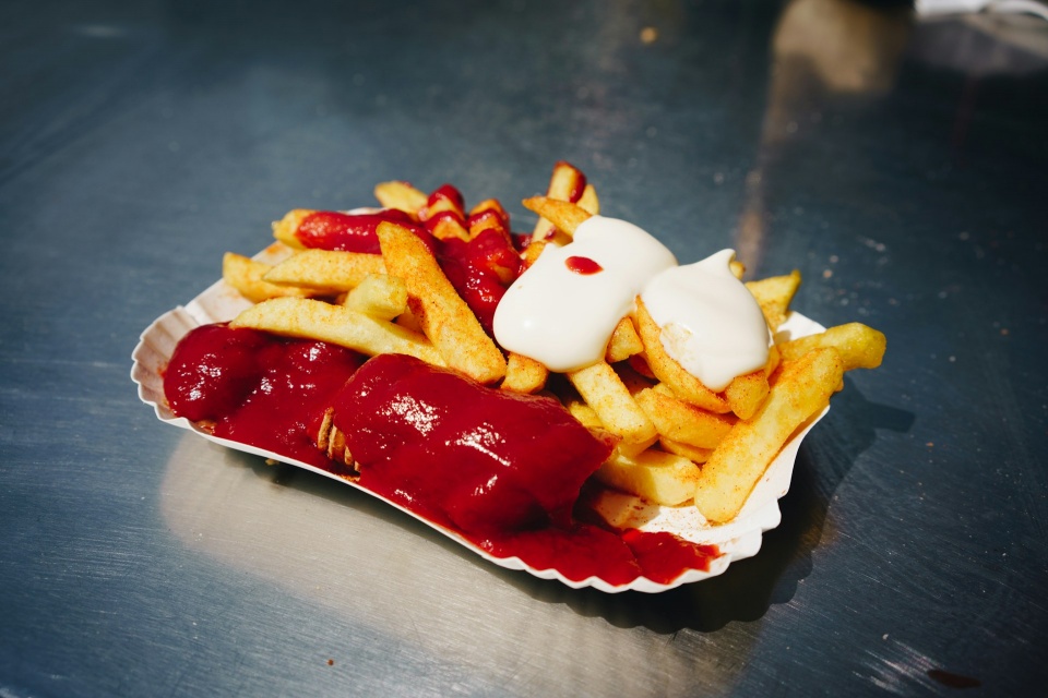 Currywurst: por qué una salchicha puede explicar Alemania
