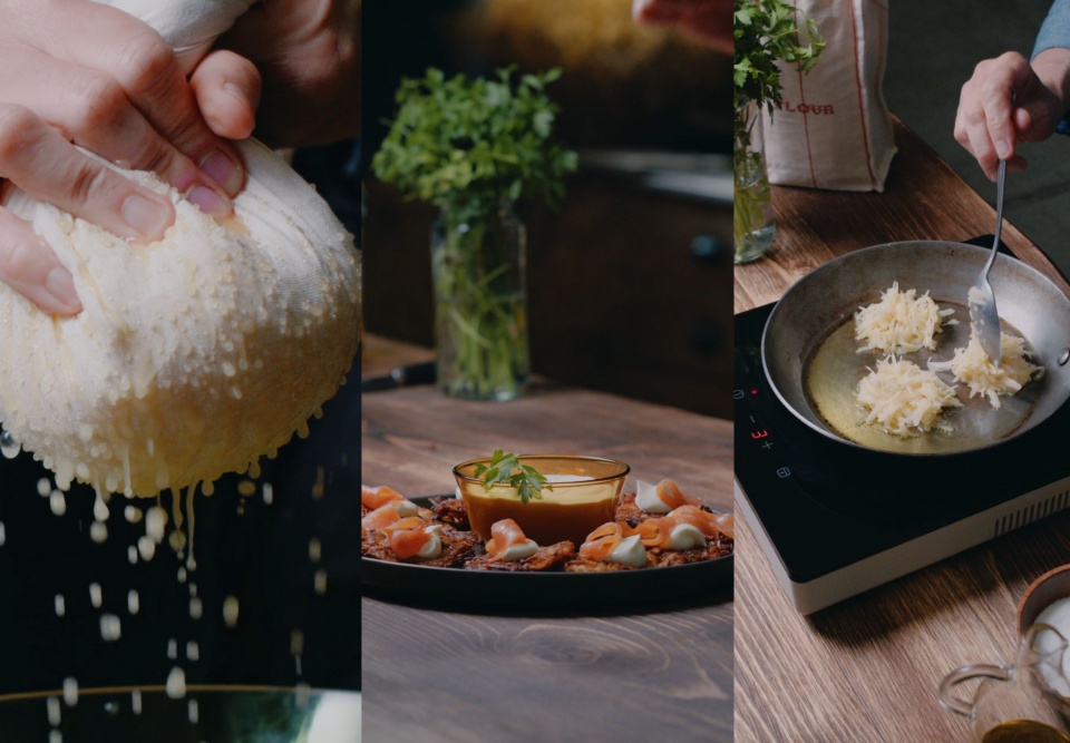 Latkes de patata con salmón marinado y crema agria: la sofisticación de los bocados simples