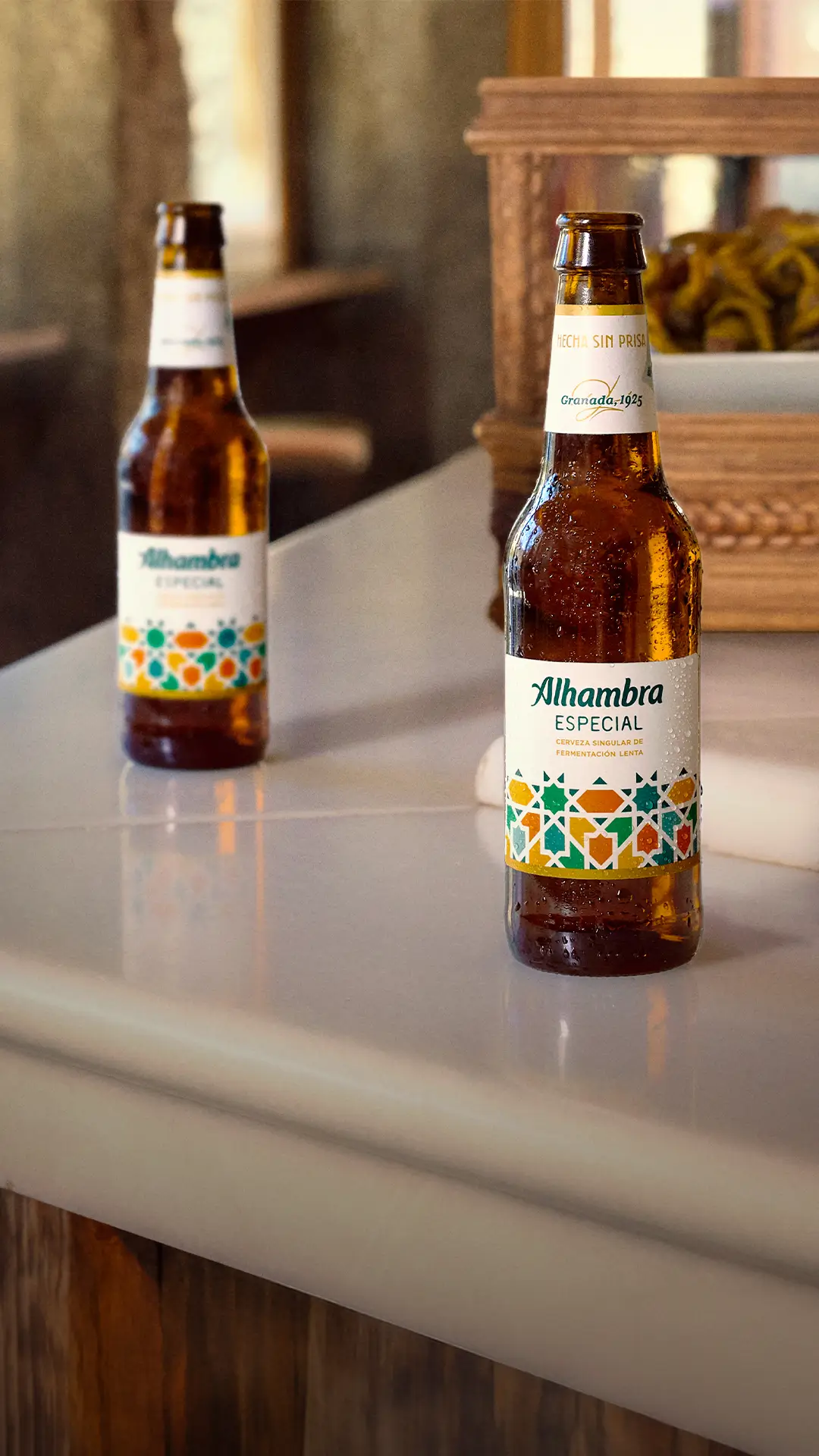 Bares únicos de Granada: historias que se viven sin prisa - Cervezas Alhambra