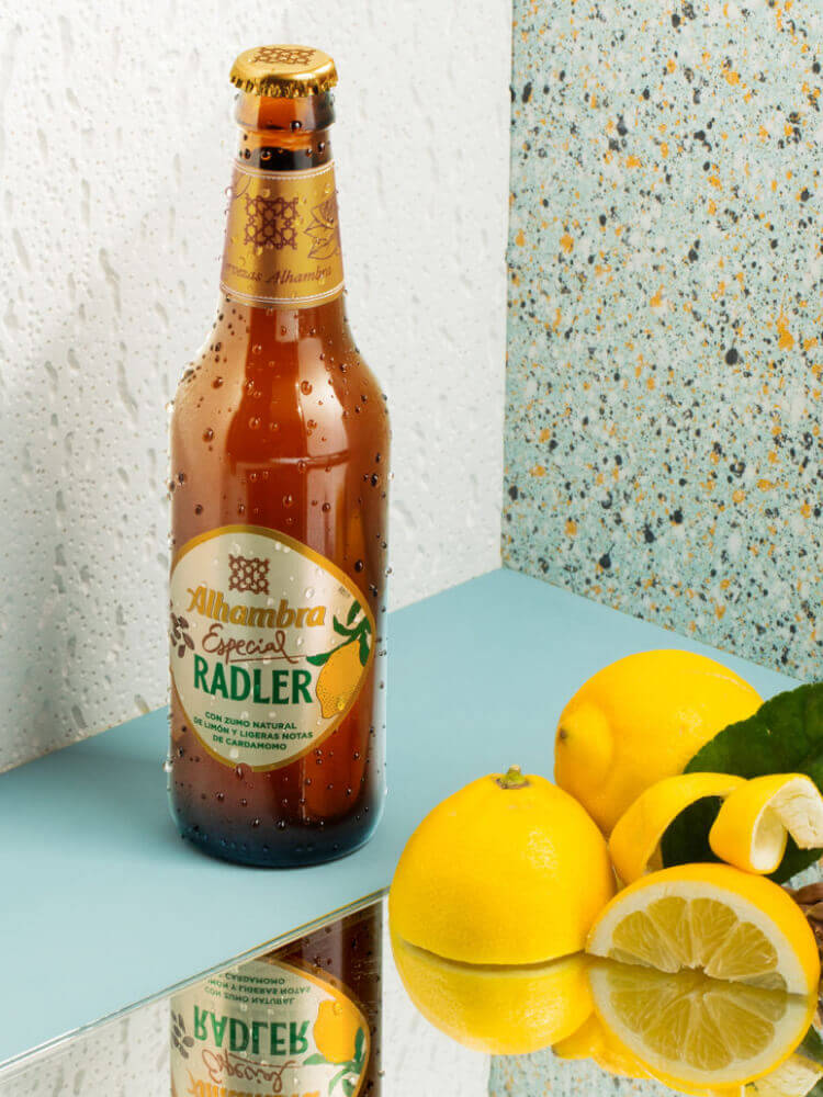 Alhambra Radler con limón