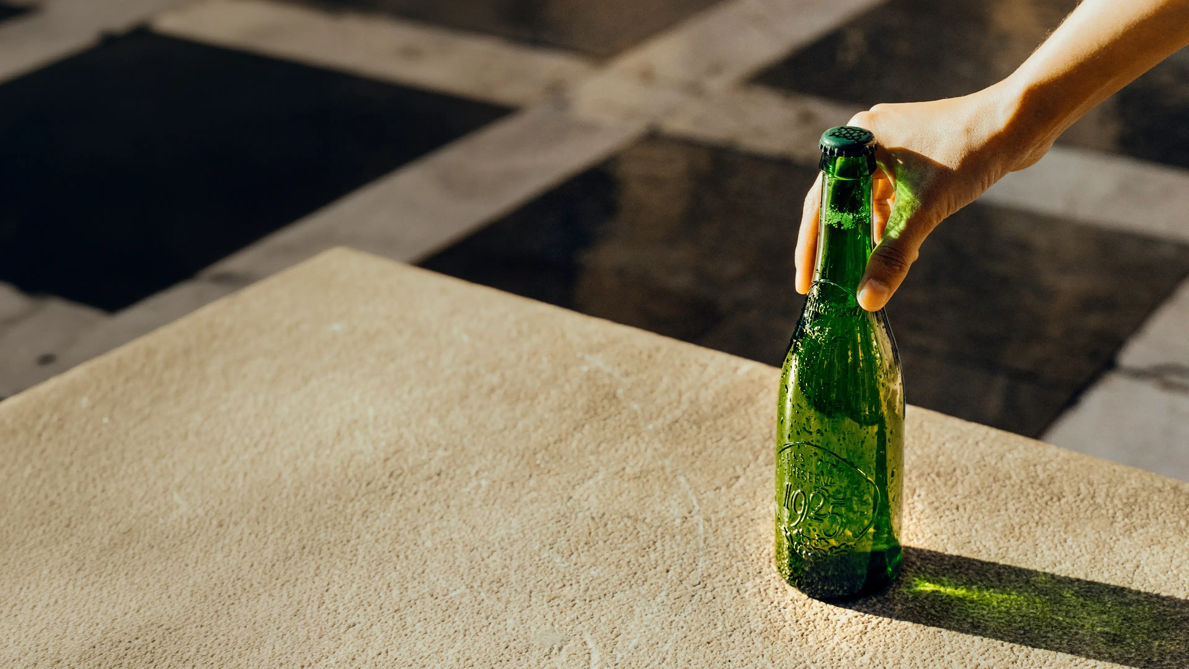 Participa en el sorteo de un viaje a Japón o Islandia con Cervezas Alhambra